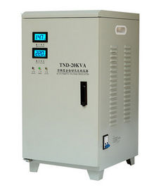 Αυτόματος σταθεροποιητής 5kva, υψηλή ακρίβεια τάσης σειράς TND ρυθμιστών τάσης φάσης εναλλασσόμενου ρεύματος 3 220v